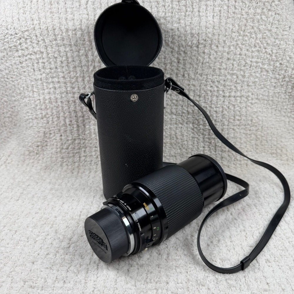 Vivitar Series 1 70-210mm f3.5 Macro Zoom Lens Olympus Mount with Case